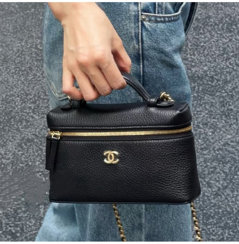 [스페셜오더]CHANEL-AS23023 샤넬 26S/S 신상 바니티 케이스 미디엄 블랙