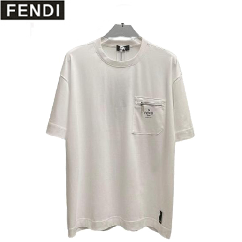 FENDI-05306 펜디 화이트 지퍼 포켓 장식 티셔츠 남성용